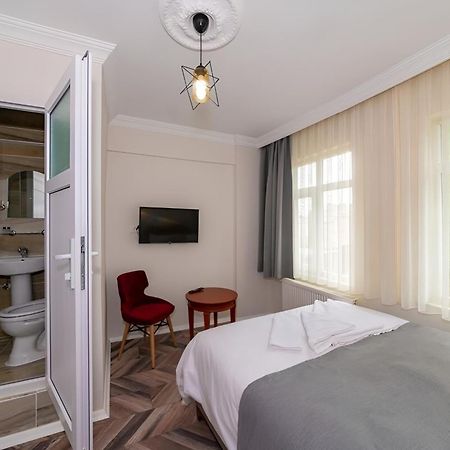 Grand Romanos Hotel Istanbul Bagian luar foto
