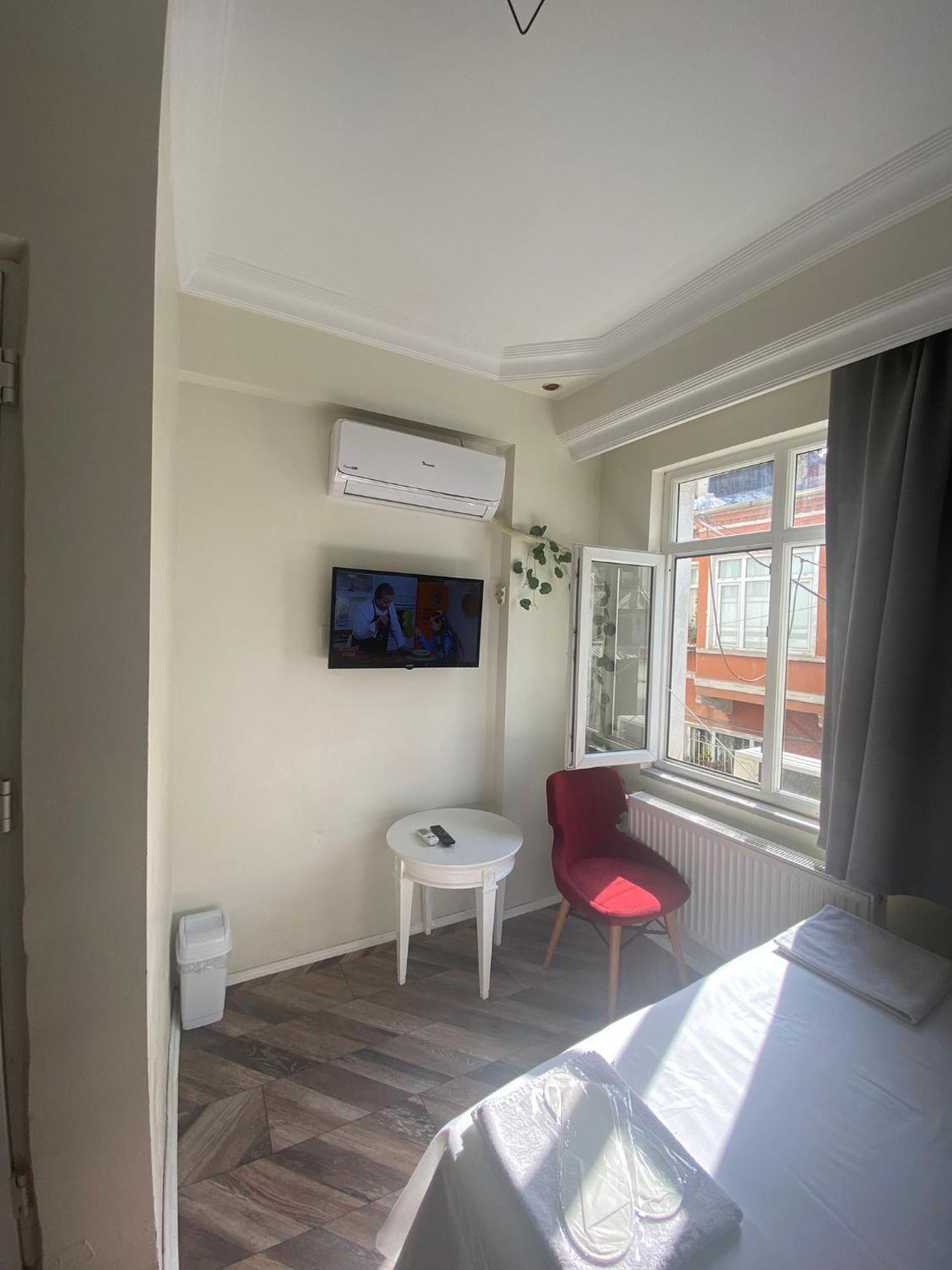 Grand Romanos Hotel Istanbul Bagian luar foto