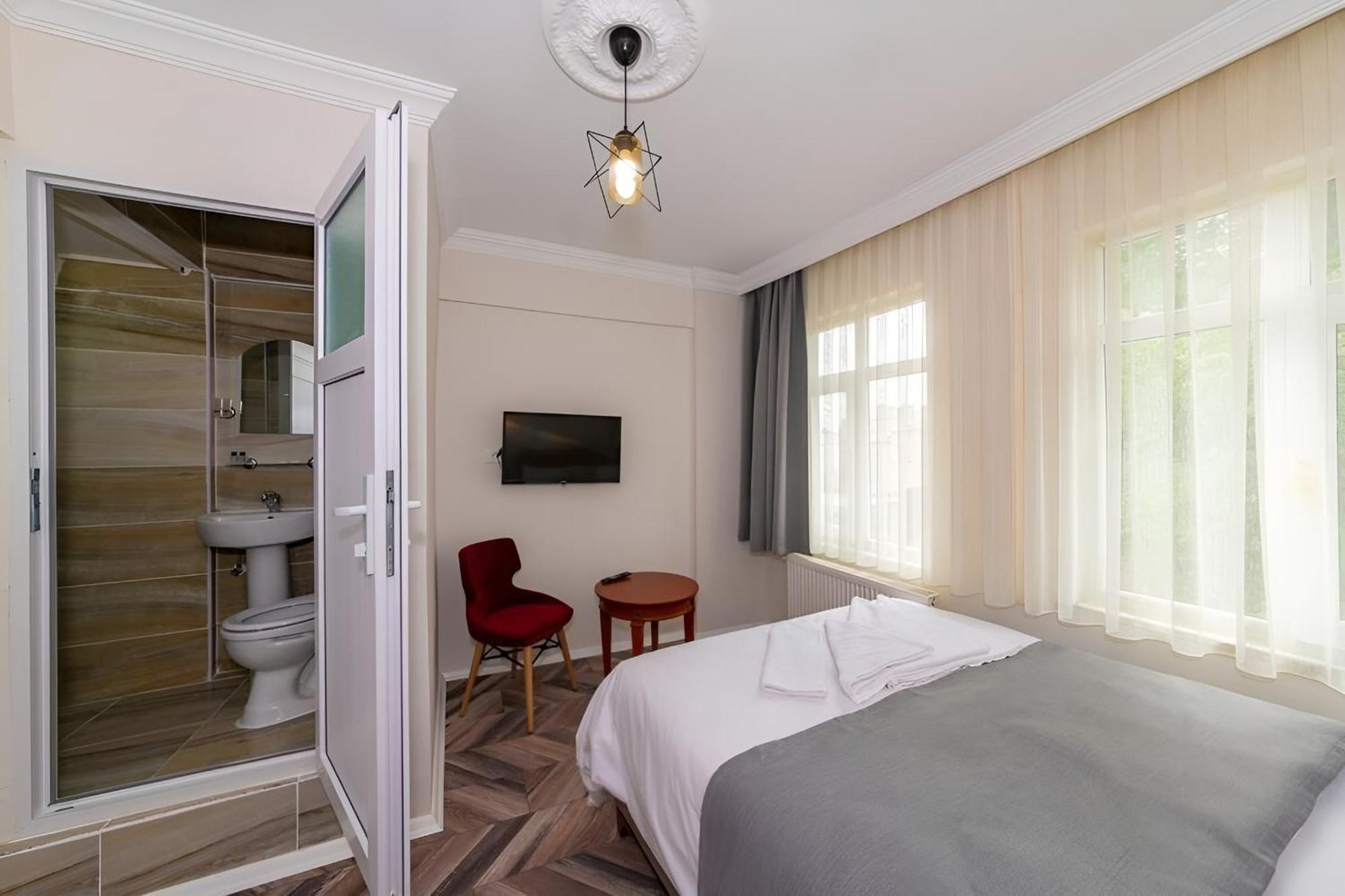 Grand Romanos Hotel Istanbul Bagian luar foto